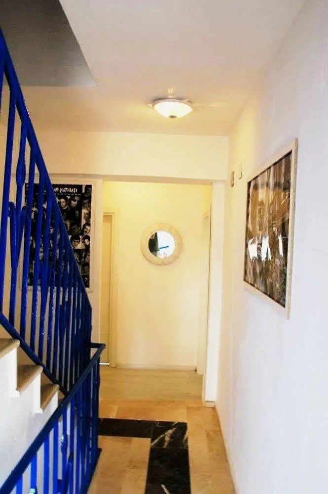 Mavi Butik Apart Çeşme Apart Otel